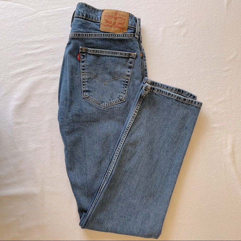 Men’s vintage 505 Levi jeans.